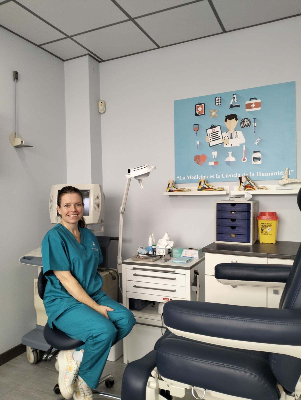 Sala de podología de Mª Soledad Albaladejo en Málaga